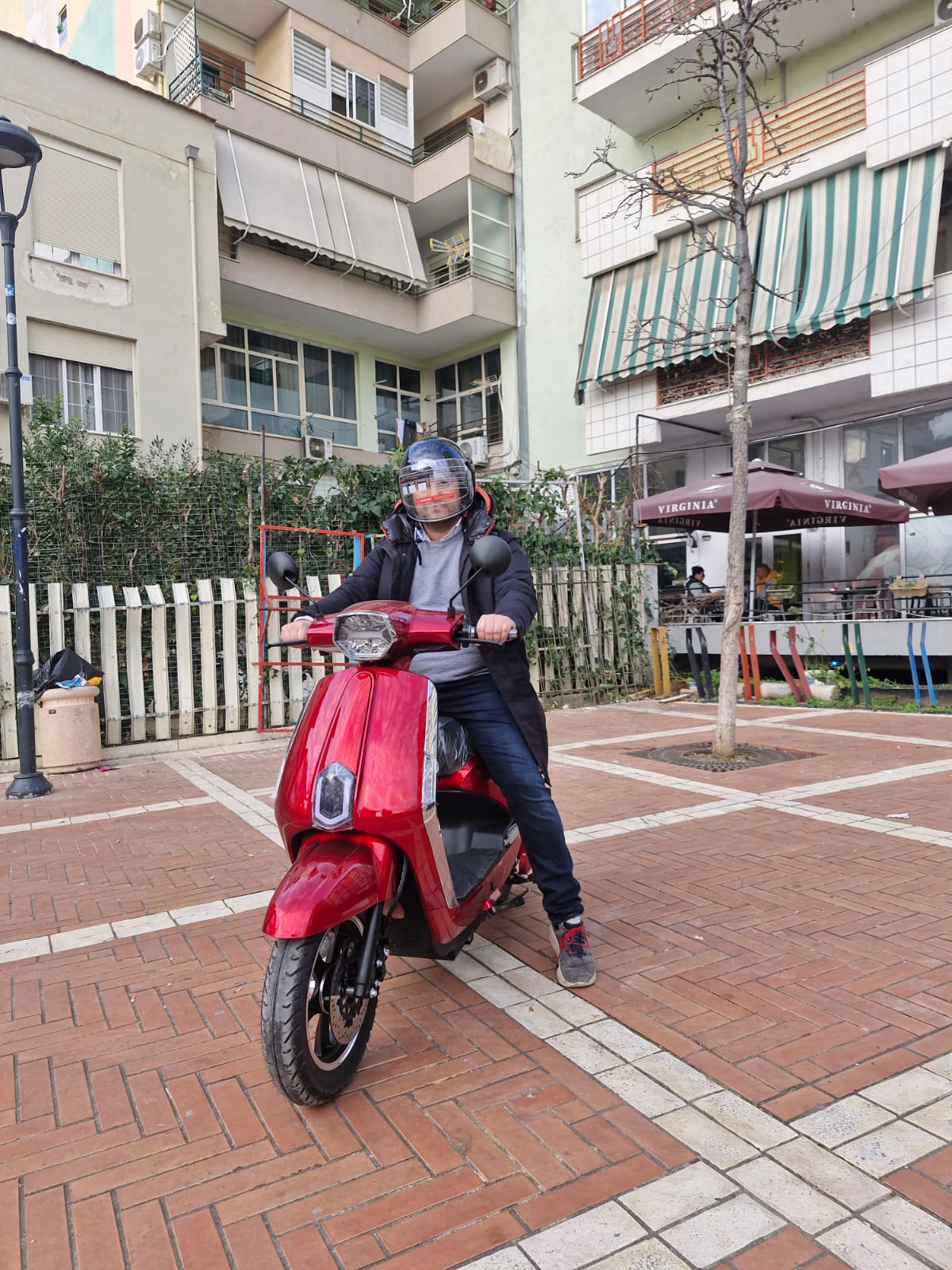 Vespa Shpejtësia e lartë 2000w 72v motocikla e skuterit elektrik