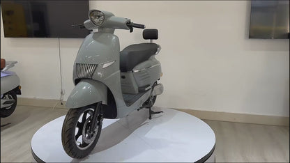 72v 1500W Graphene Battery Automatic Scooters Electric Bikes