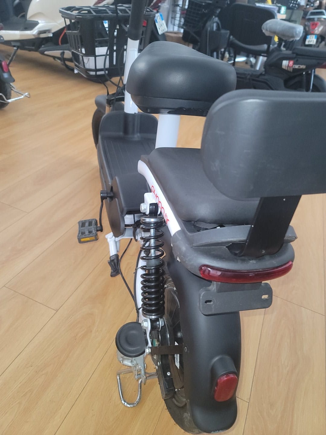 Çmim i ulët Biçikleta Elektrike e personalizuar Biçikletë elektrike E-Bike Elektrike e qytetit